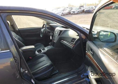 2013 Subaru Legacy 2.5I Limited из США, поврежденный, VIN 4S3BMBK6XD3038009